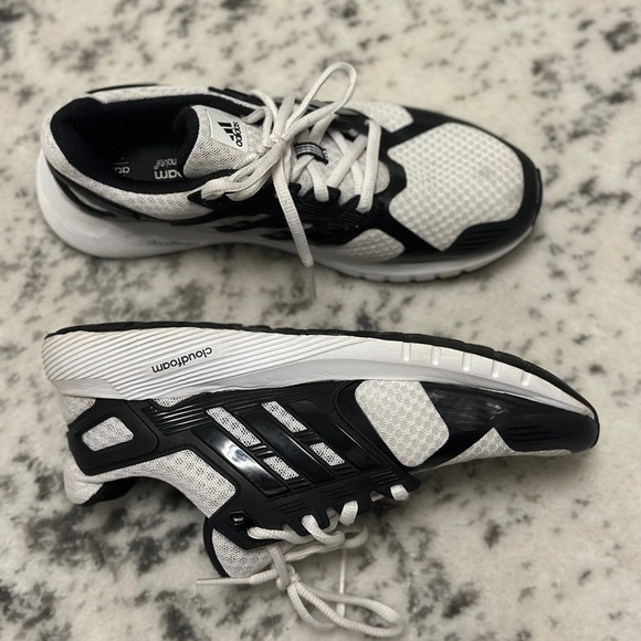 Adidas Women DURAMO 8 Training/Running Shoes - Picture 4 of 10